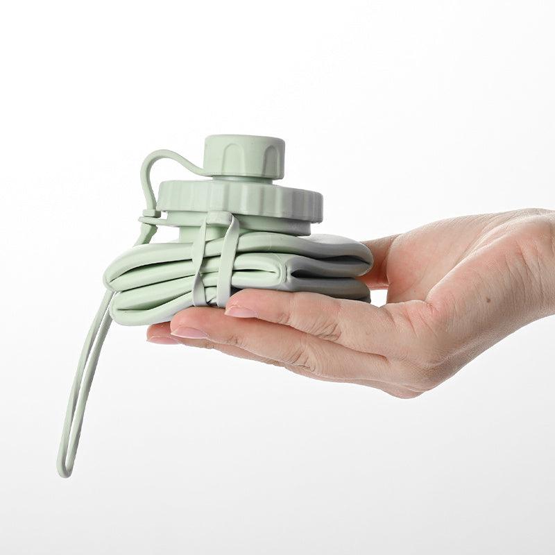 Hopfällbar Silikonflaska 600 ml – Smidig, Snygg & Säker för Alla Äventyr