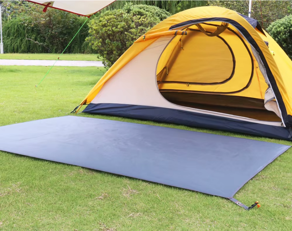 Vattentät Campingduk XXL – 2.4 × 2.1 m | Slitstark Tarp för Tält, Strand & Vandring